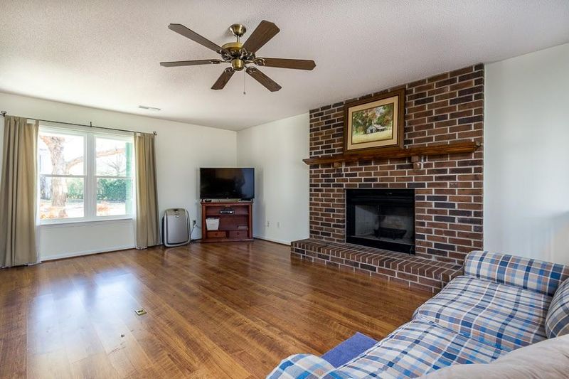 101 Riverbed Ln, Summerville, SC 29486