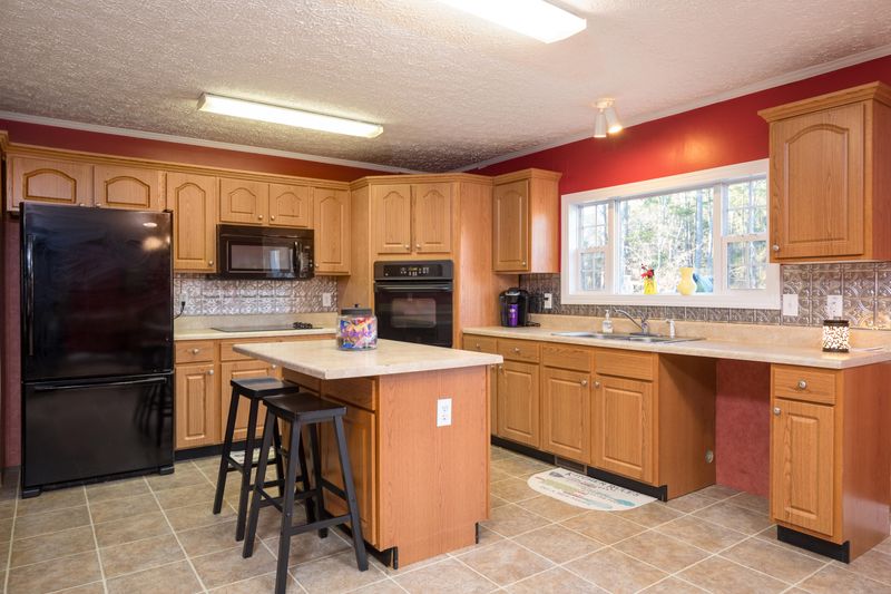 130 Nonabel St, Summerville, SC 29483