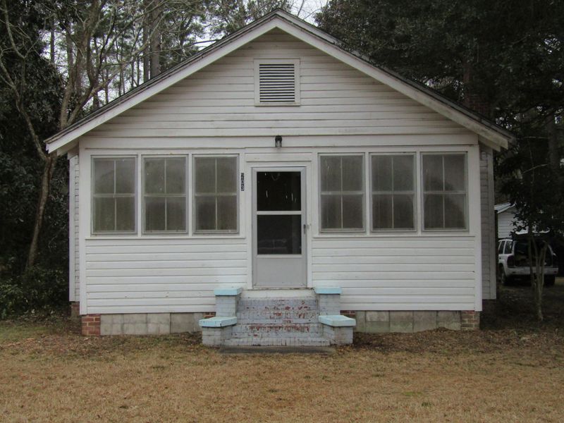 203 Twin Lake Dr, Summerville, SC 29483