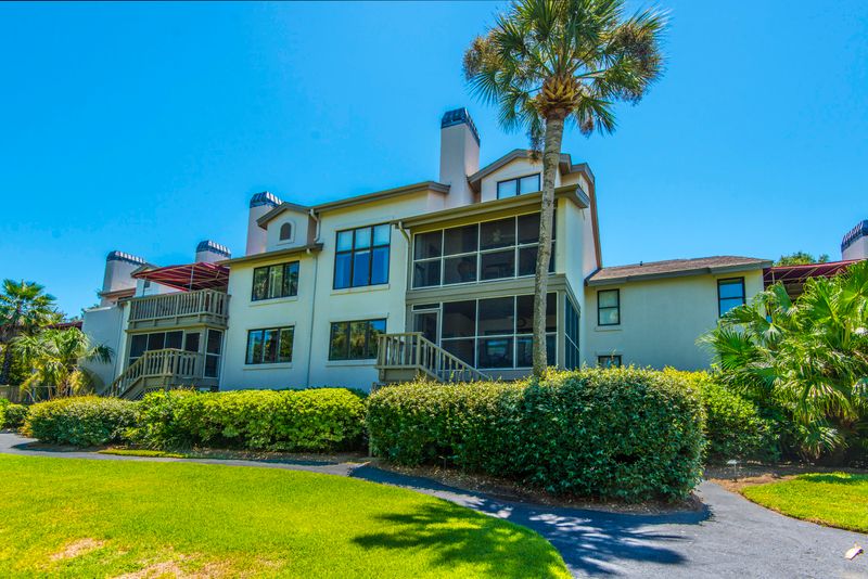 404 Yacht Harbor Ct, Isle Of Palms, SC 29451
