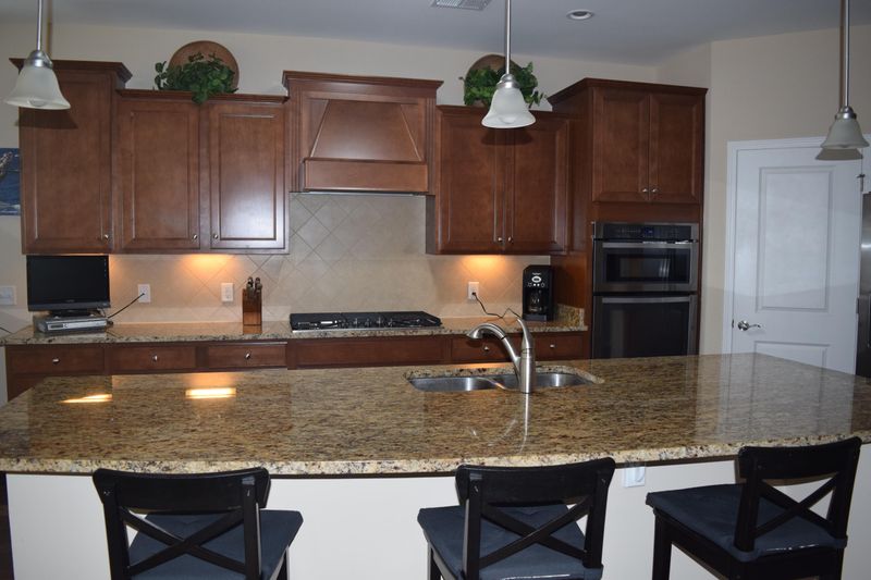 549 Eastern Isle Ave, Summerville, SC 29486
