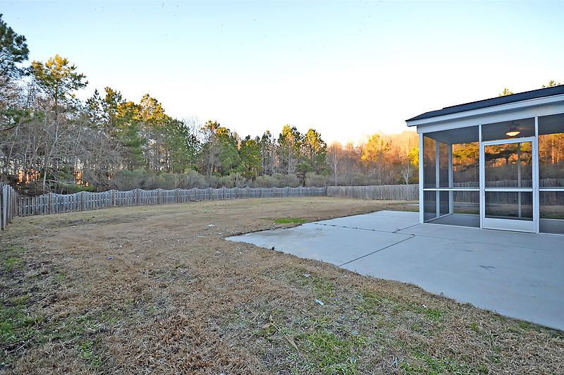 921 Laurel Oak Ln, Moncks Corner, SC 29461
