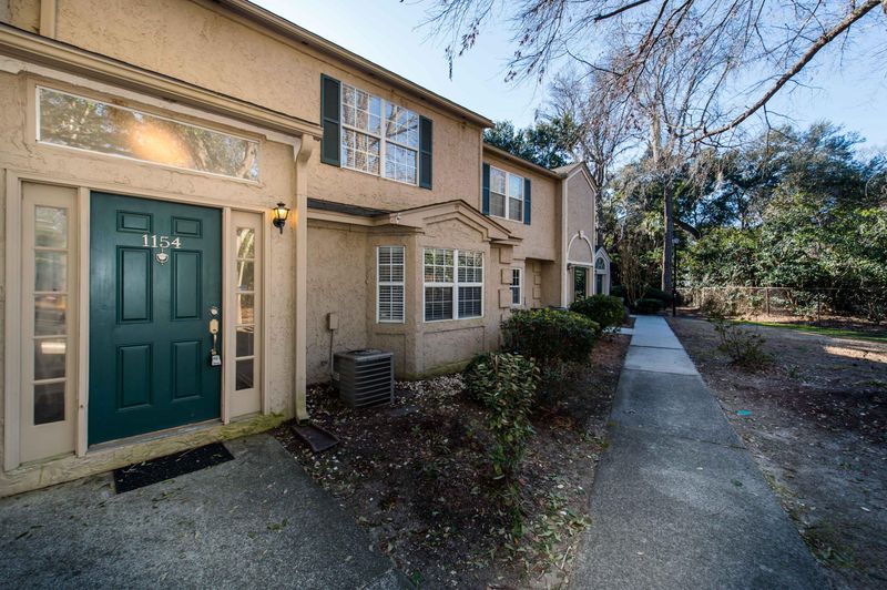 1154 Monaco Dr, Mount Pleasant, SC 29464