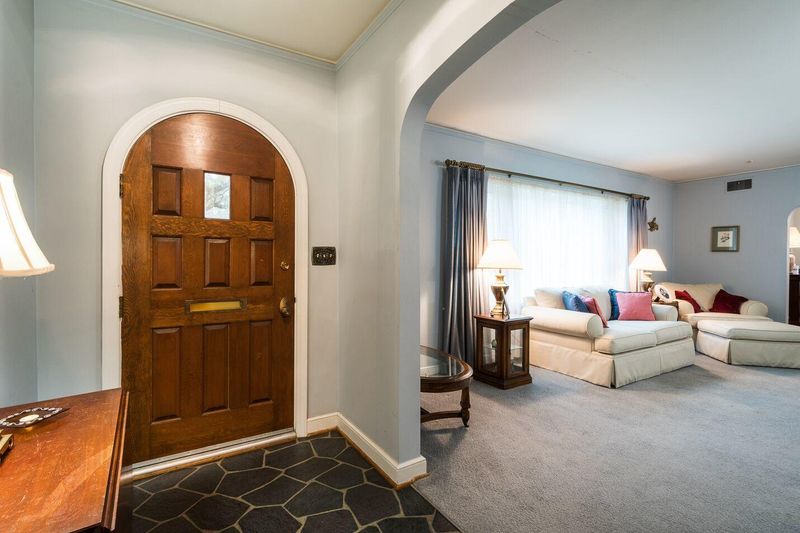602 St Andrews Blvd, Charleston, SC 29407