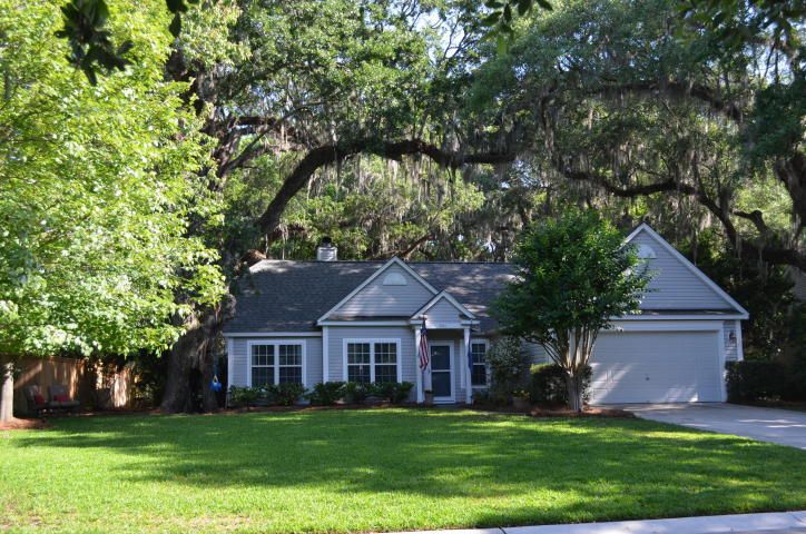 551 Oak Park Dr, Mount Pleasant, SC 29464