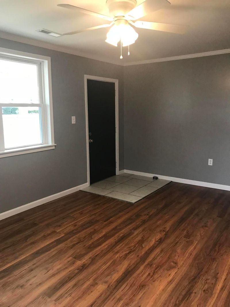 215 Holly Ave, Goose Creek, SC 29445