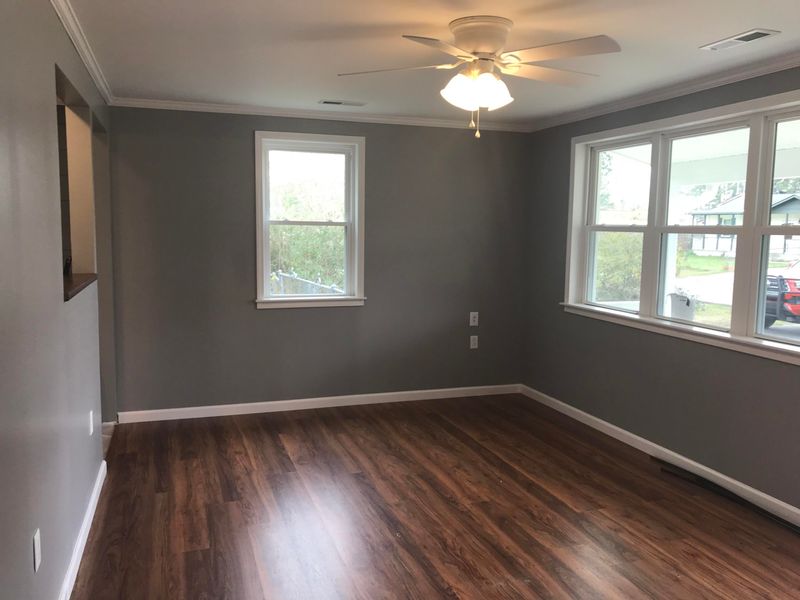 215 Holly Ave, Goose Creek, SC 29445
