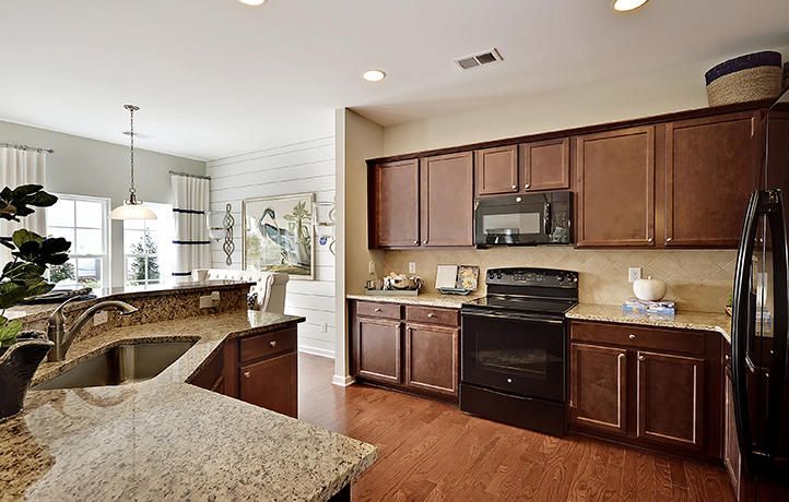 269 Swamp Creek Ln, Moncks Corner, SC 29461