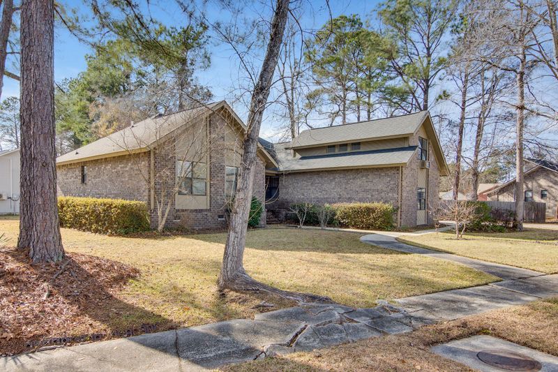 1306 Bishop Pine Dr, Ladson, SC 29456