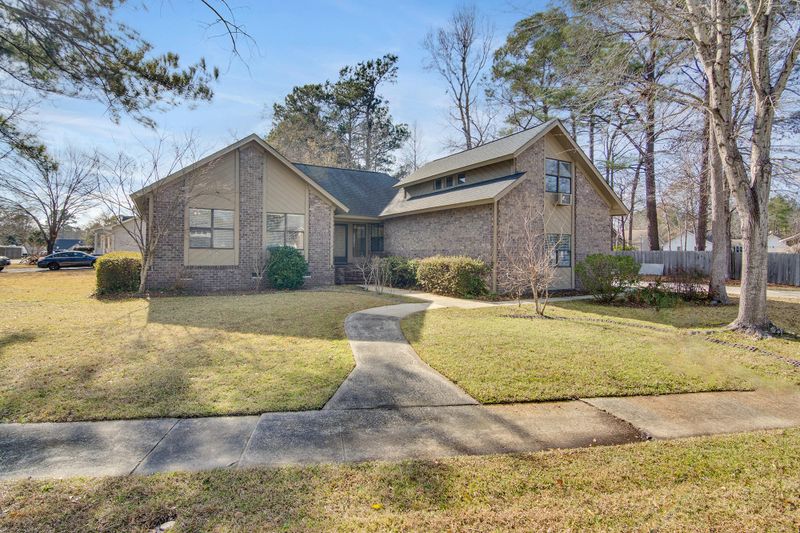 1306 Bishop Pine Dr, Ladson, SC 29456