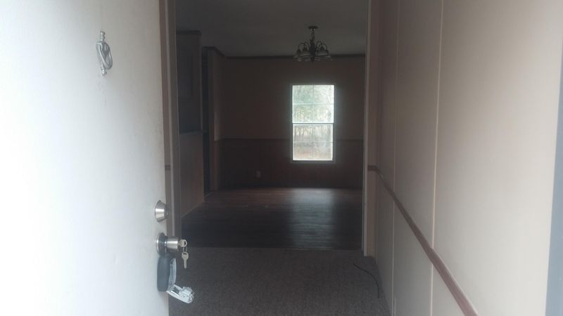 404 Schoolhouse Rd, Dorchester, SC 29437