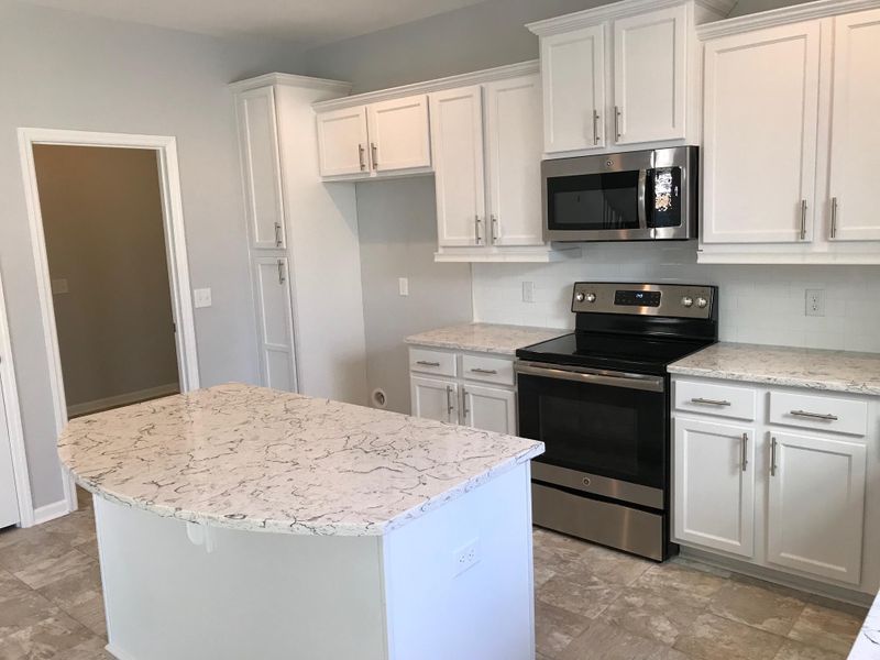 100 Medford Dr, Summerville, SC 29485