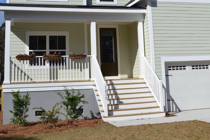 1613 Secessionville Rd, Charleston, SC 29412