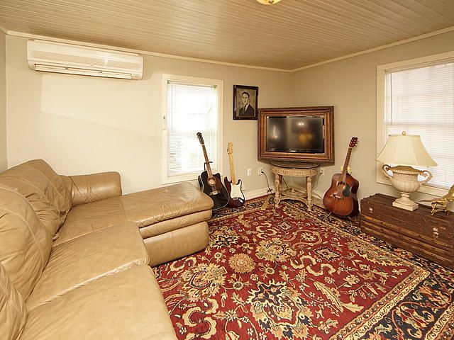 251 Louise P Gardner St, Charleston, SC 29412