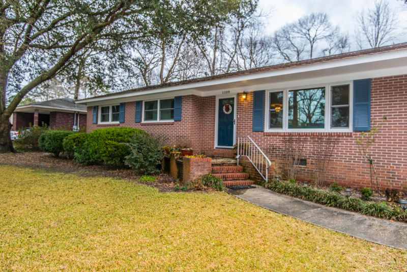 1109 San Jose Ln, Hanahan, SC 29410