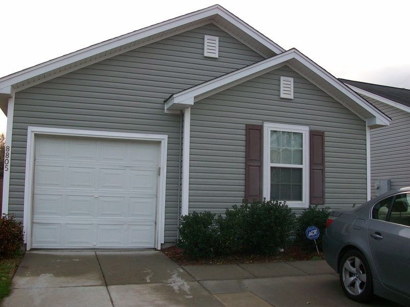 8805 Gilston Ln, North Charleston, SC 29420