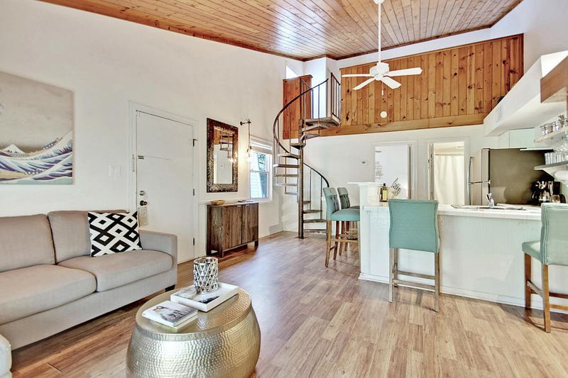 274 Driftwood Ln, Edisto Island, SC 29438