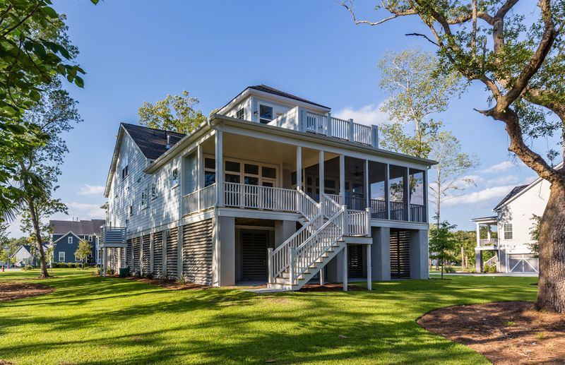 2996 Yachtsman Dr, Mount Pleasant, SC 29466