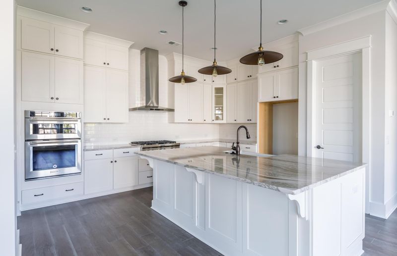 2996 Yachtsman Dr, Mount Pleasant, SC 29466