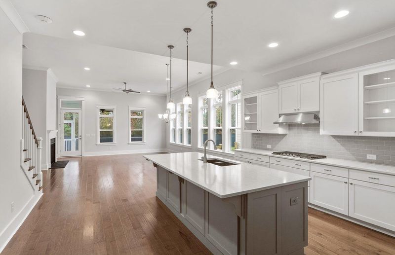 2874 Clearwater Dr, Mount Pleasant, SC 29466