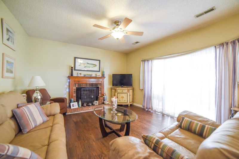 113 Thomaston Ave, Summerville, SC 29485