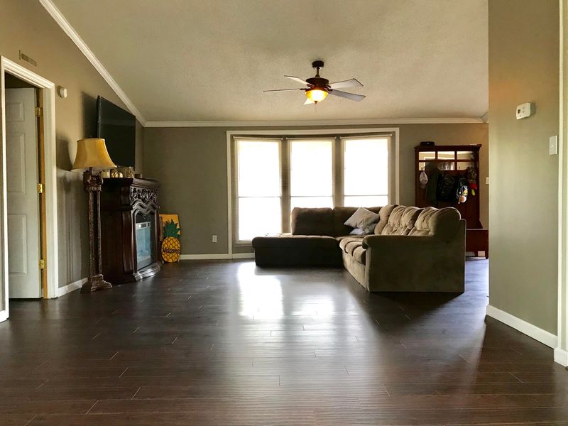180 Janeal Ct, Saint Stephen, SC 29479