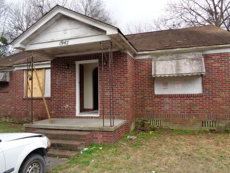 1947 Clement Ave, North Charleston, SC 29405