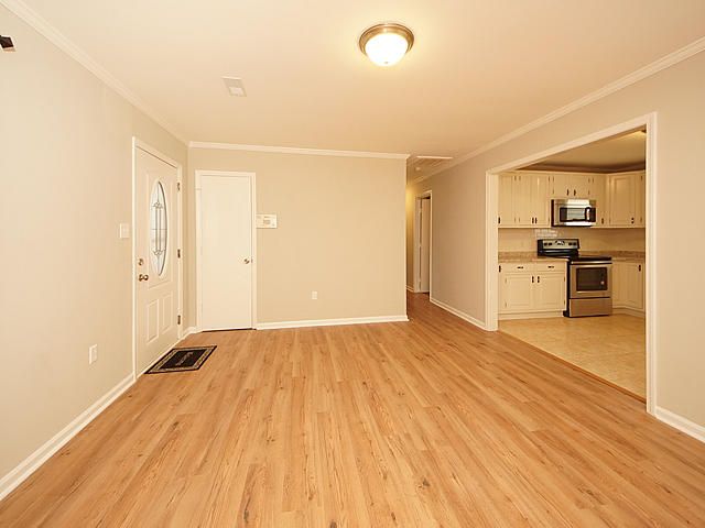 7670 Kings Grant Ln, North Charleston, SC 29420
