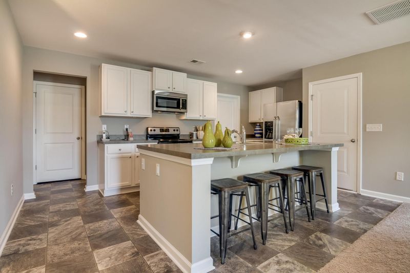 421 Buckhannon Ln, Moncks Corner, SC 29461