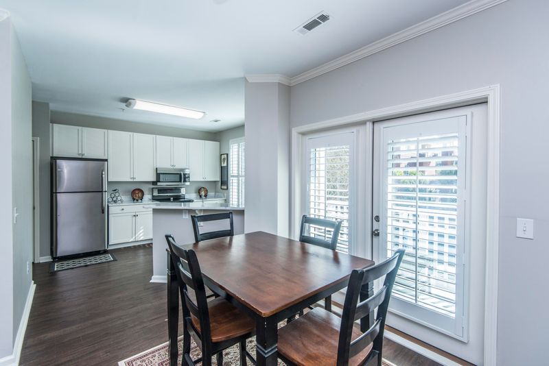 250 Seven Farms Dr #201, Daniel Island, SC 29492