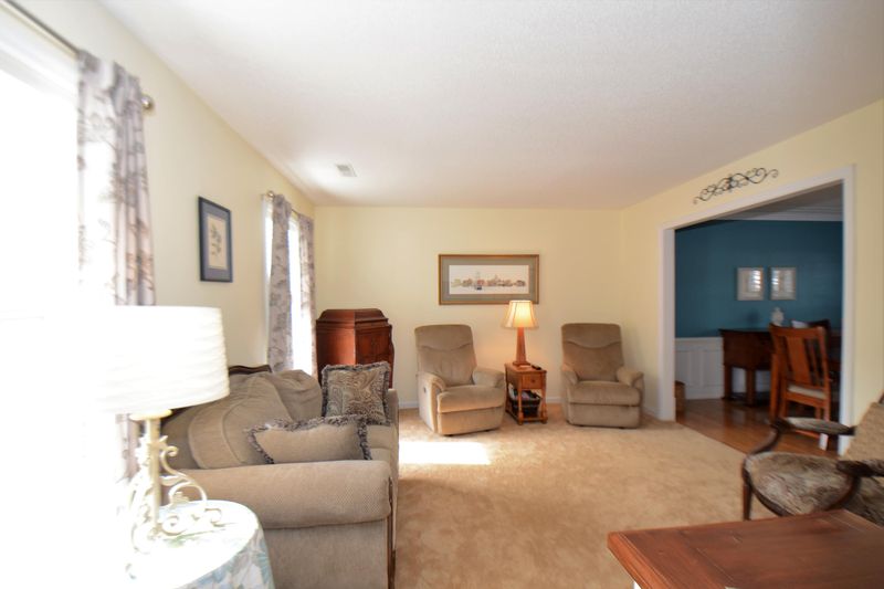 115 N Knightsbridge Ct, Goose Creek, SC 29445