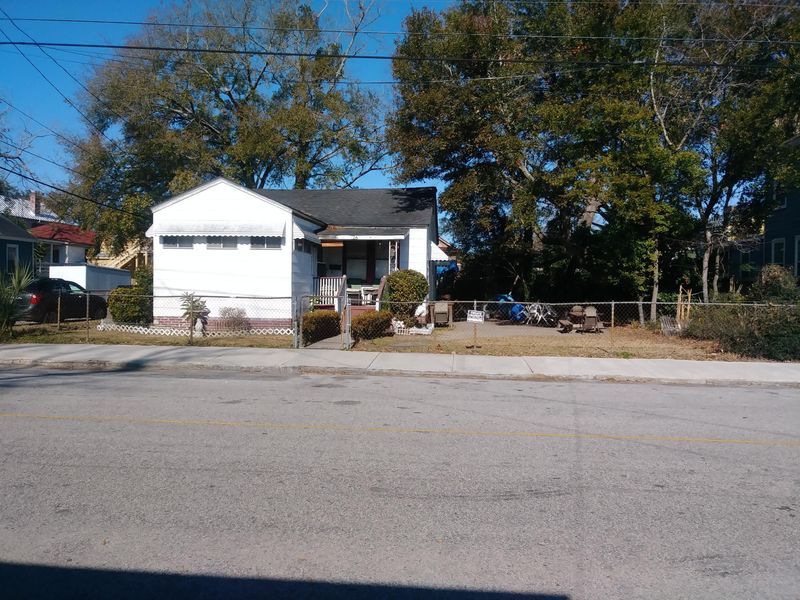 16 Cleveland St, Charleston, SC 29403