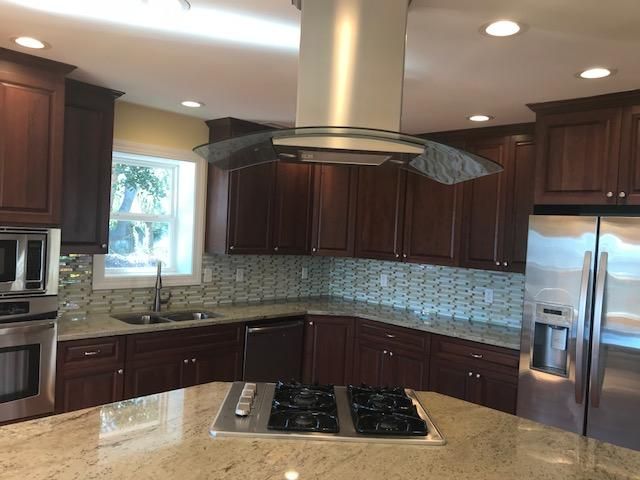 520 E Arctic Ave, Folly Beach, SC 29439