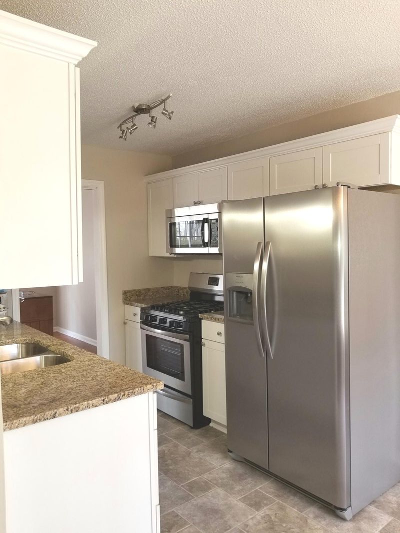 217 Summercourt Dr, Summerville, SC 29485