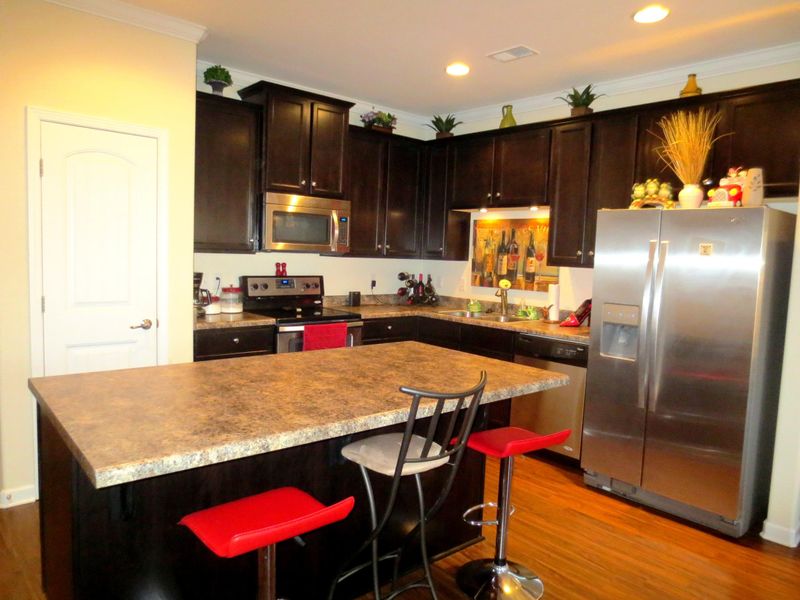 206 S Lamplighter Ln, Summerville, SC 29486