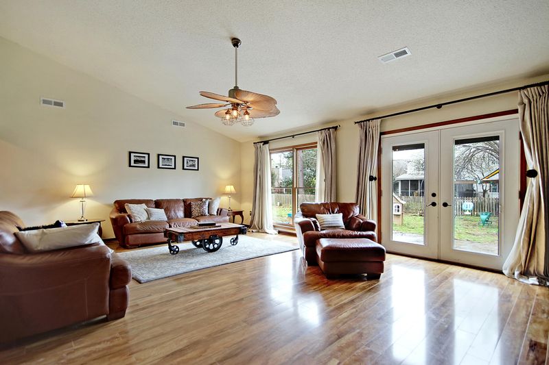 1137 Club Ter, Mount Pleasant, SC 29464