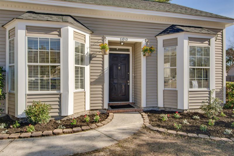 100 Ranworth Ln, Summerville, SC 29485