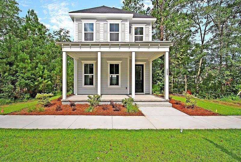 209 Makemie Way, Summerville, SC 29483
