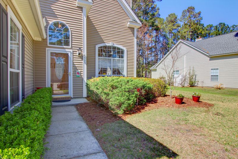 530 Pointe Of Oaks Rd, Summerville, SC 29485