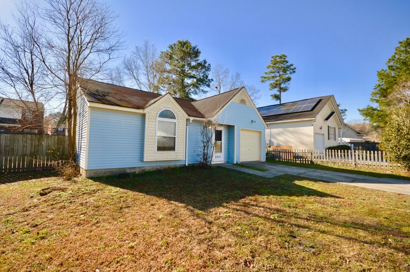 8310 N Ridgebrook Dr, Charleston, SC 29420