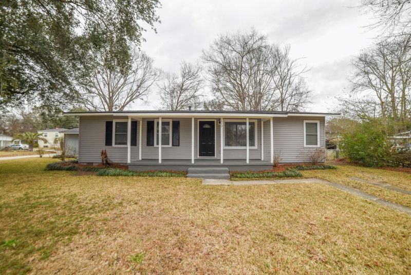 1849 Manigault Pl, Charleston, SC 29407