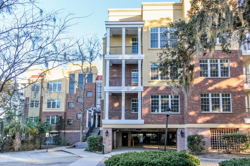 108 Fairbanks Oak Al #203, Charleston, SC 29492