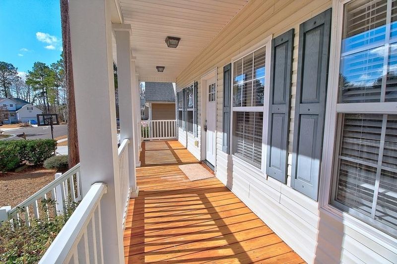 209 Castlewood Ct, Hanahan, SC 29410
