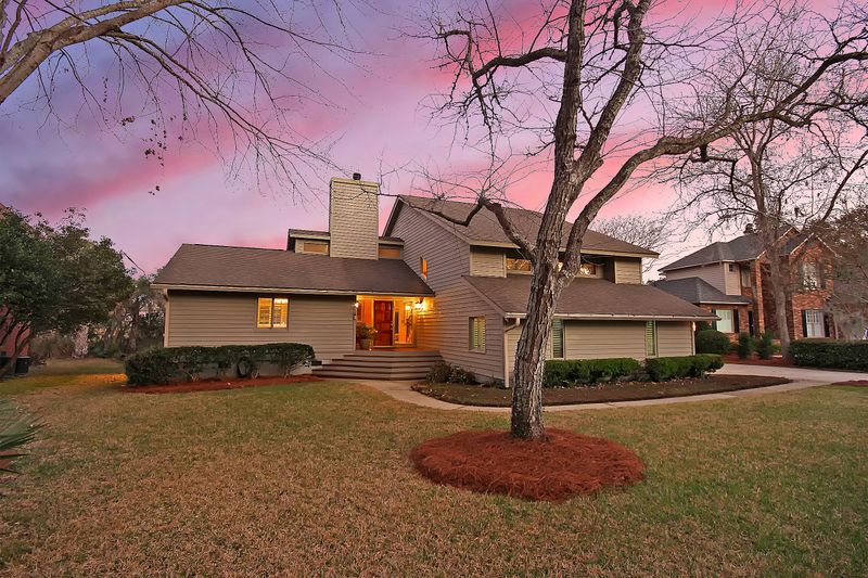 524 Dean Hall Ct, Mount Pleasant, SC 29464