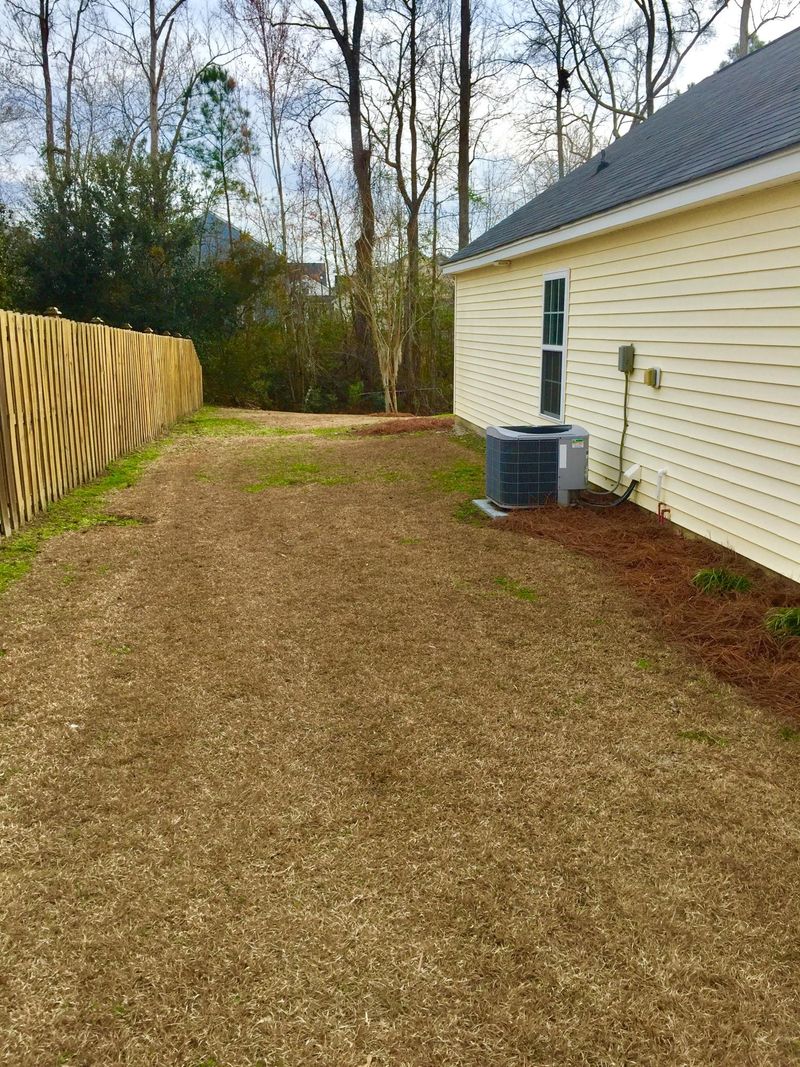 137 Avalon Rd, Summerville, SC 29483
