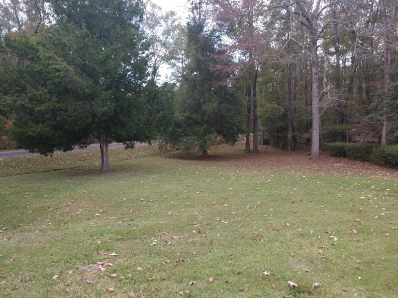 300 Highland Dr, Summerville, SC 29483