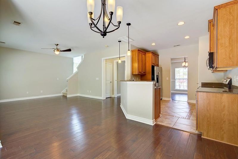 1302 Delong Ct, Summerville, SC 29483