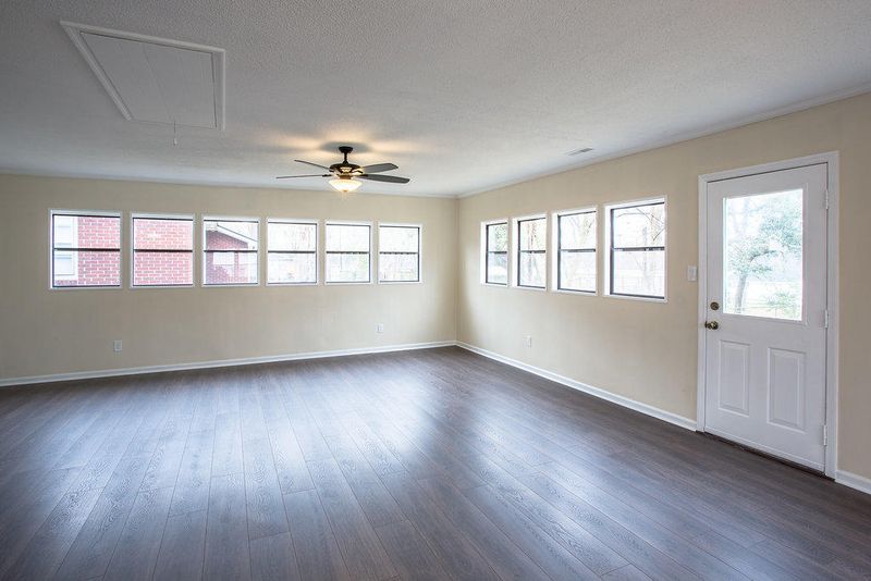 1517 Marietta St, North Charleston, SC 29406