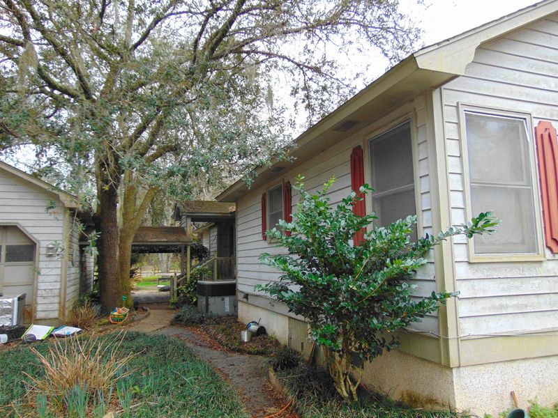 5940 Wagon Wheel Ln, Ravenel, SC 29470
