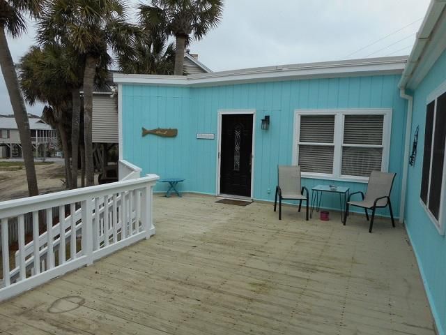 213 Palmetto Blvd, Edisto Beach, SC 29438